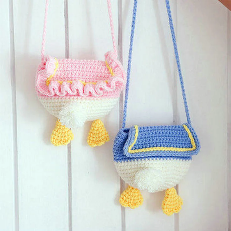 

Hand woven bag material bag DIY Crochet Wool hand-held bucket shoulder bag strawberry homemade gift to boyfriend and girlfriend