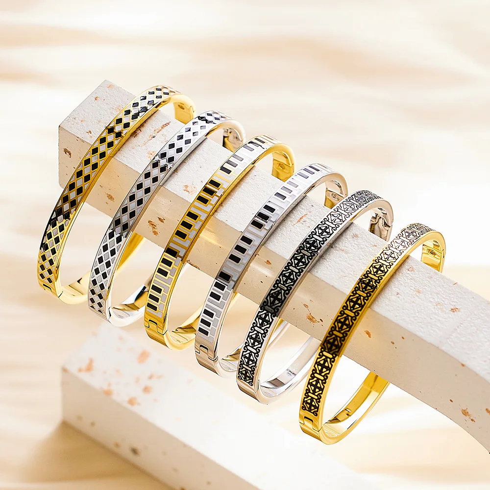 

Charm Black And White Enamel Bracelets For Women Female Luxury Brand Stainless Steel Men Bangles Wedding Jewelry Birthday Gifts