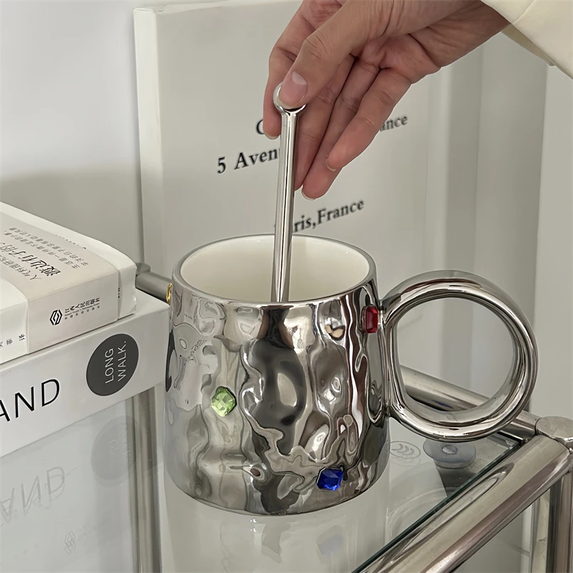 Керамическая кружка в скандинавском стиле