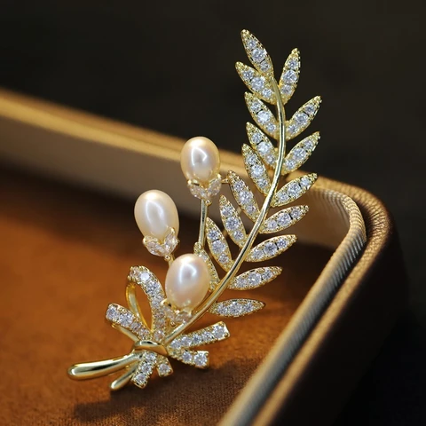 Броши с бантом из жемчуга и пшеничных ушей