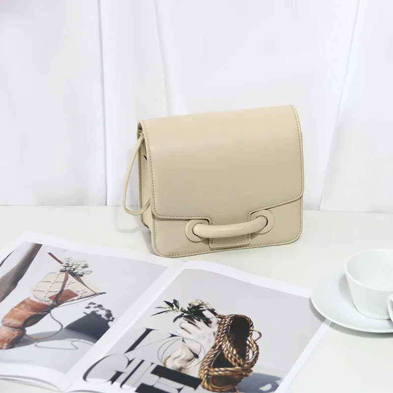 

2022 New Cow Leather Small Square Bag Urban Simple Style Women Diagonal Bag Shoulder Bag Women's Leisure Buckle Net Red Tofu Bag