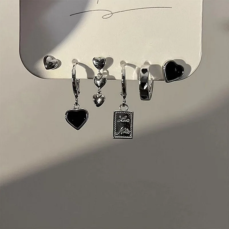 

Korean Fashion Trend Black Love Earrings for Women New Couple Earring Set Cool Girl Punk Party Earring Jewelry Gift Pendientes
