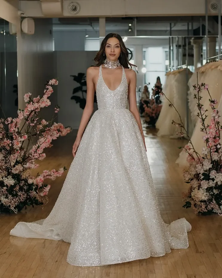 Изготовленное на заказ блестящее свадебное платье с разрезом для Panni