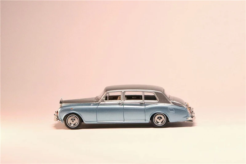 

DCM 1:64 Phantom VI Thailand custom double color matching limited 500