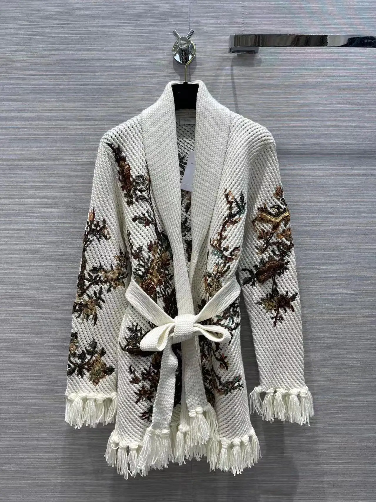 

High Quality Runway Design Embroidery Sweater Women 2022 Summer Knitted Cardigan Femme Belt Long Sleeves Sweater