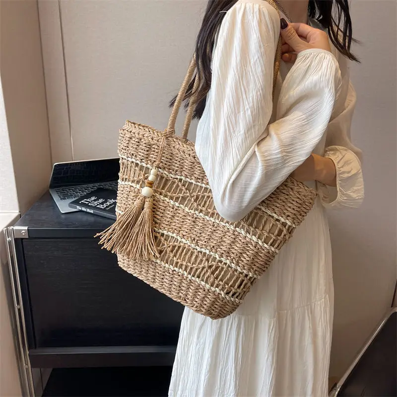 New Hand-woven Beach Bag Handbag Fashion Women's Hollow Large Capacity Shoulder Bag Ladies Beach High-quality Messenger Bags