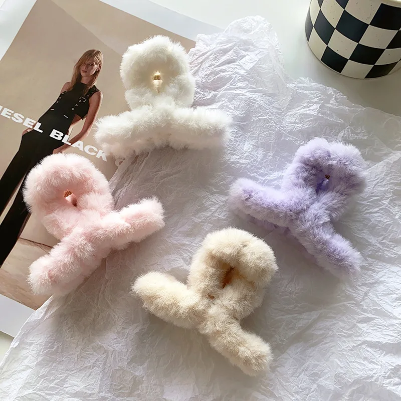 

Trendy Plush Small Hair Claw for Girls 2023 Fall Winter Cute Shark Clip Hairpins Headwear Stylish Headpiece Accessories