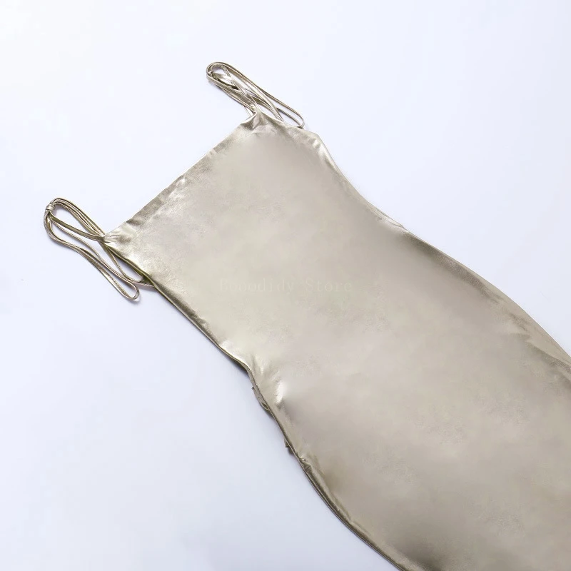 Платье для беременных с лямкой на шее и карманами