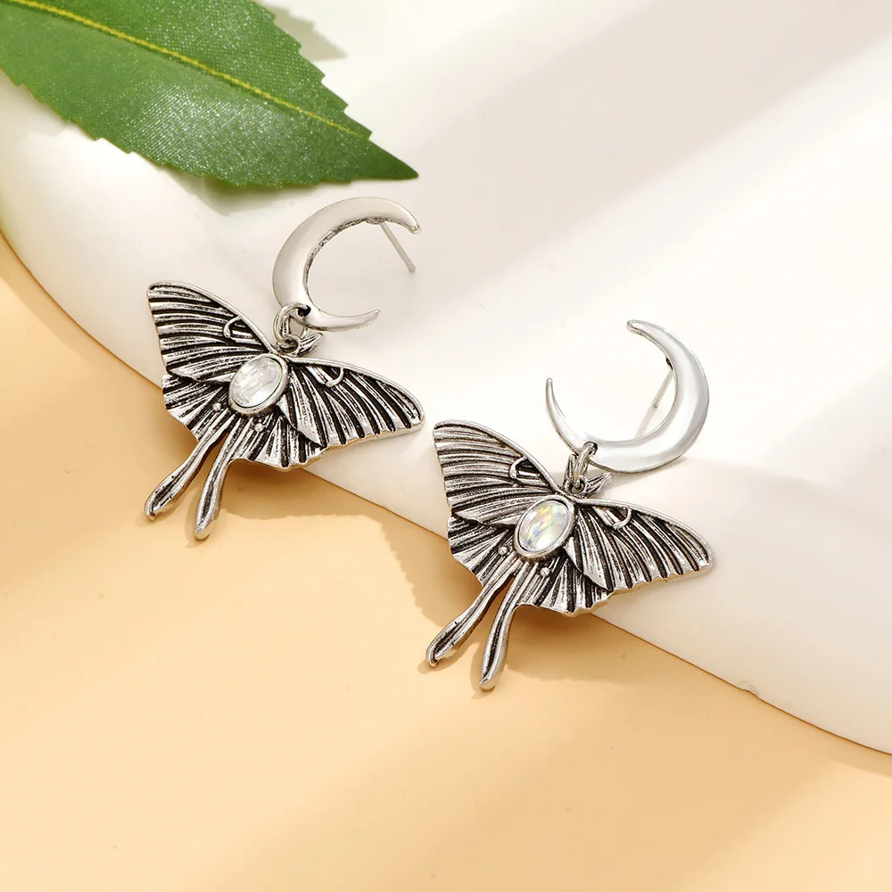 

Gothic Antique Silver Color Moon Phase Moth Dangle Earrings For Women Vintage Wiccan Witch Stud Earrings Jewelry