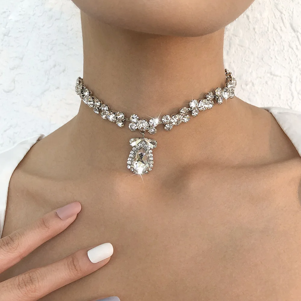 

Fashion Jewelry Luxury Alloy Diamond Water Drop Pendant Choker Necklace Women