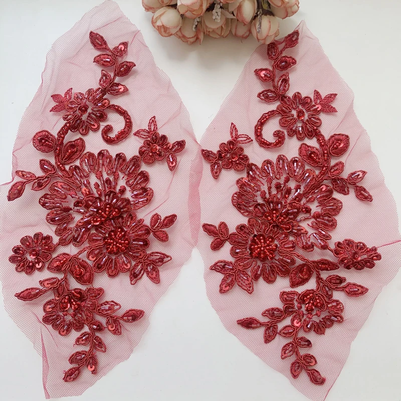 

2PCS Christmas Red Beaded Embroidery Patch Sequins Lace Applique Wedding Bride Veil Accessories Collar Patches Stitched Trim G01