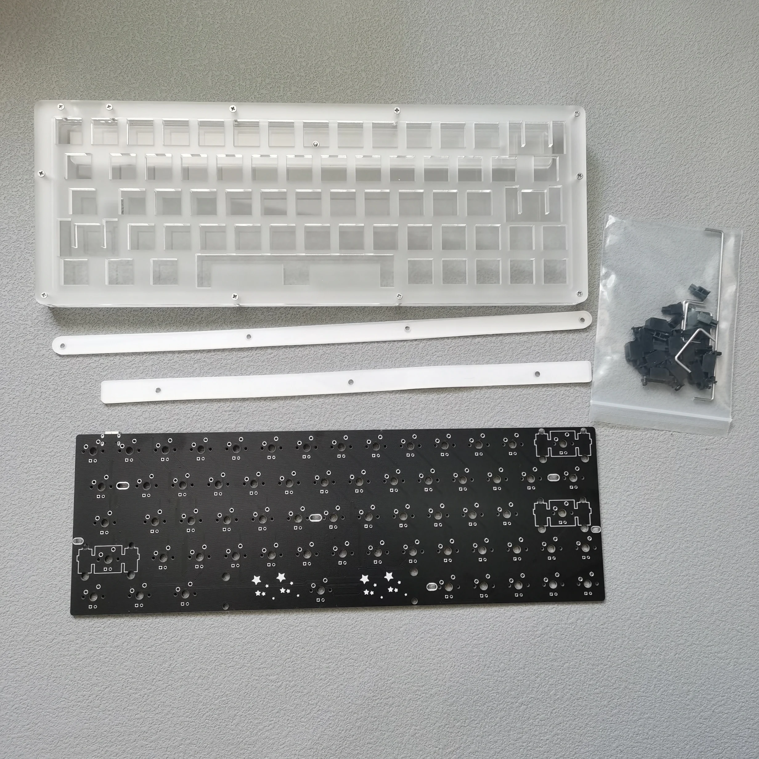 

CX60PCB Customized Kit Acrylic Stacking Version Mechanical Keyboard Left 64 with RGB