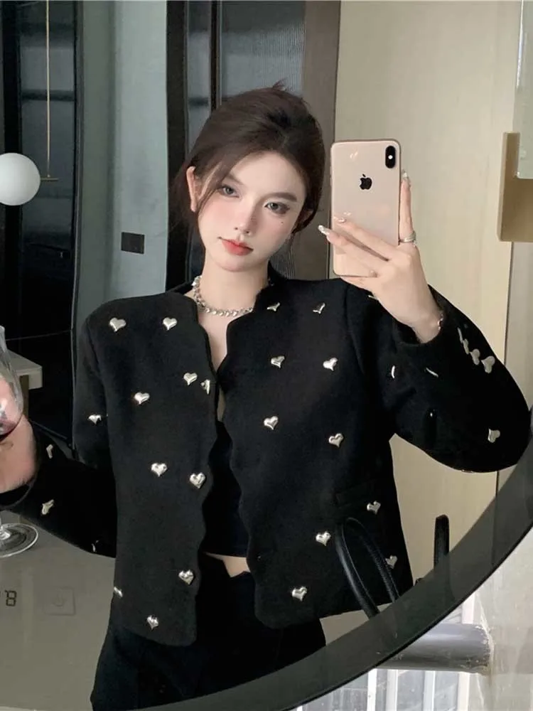 

Женская куртка с длинным рукавом, черная шикарная куртка с V-образным вырезом и бусинами в форме сердца, уличная мода, топы, осень 2022