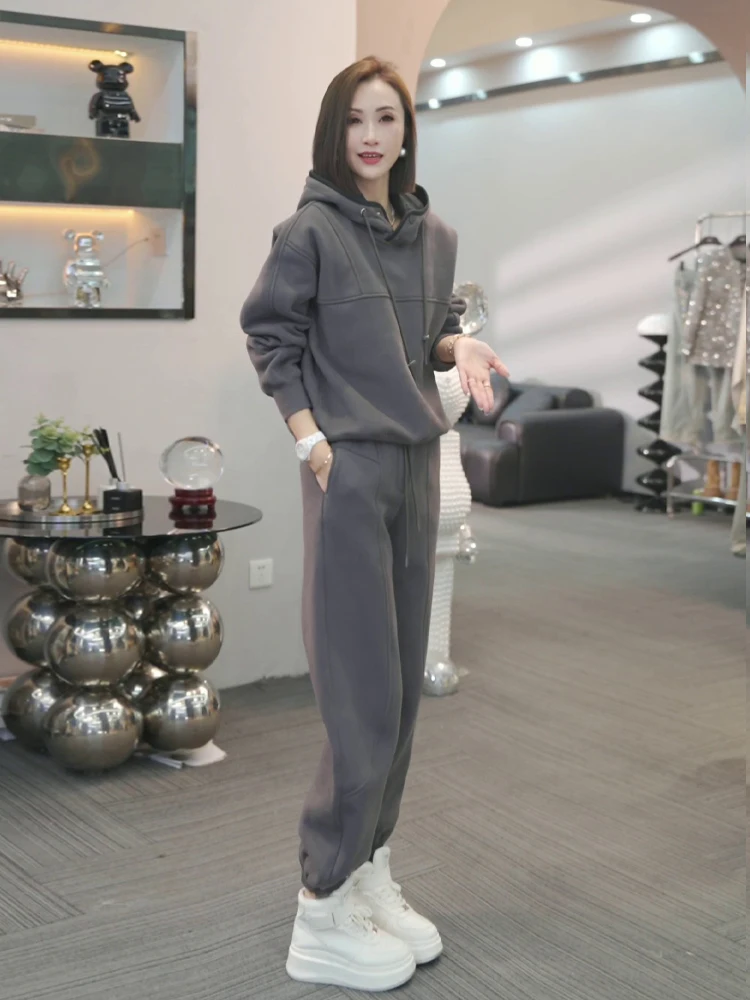 Европейские товары спортивный комплект для женщин весна и осень 2024 новая мода