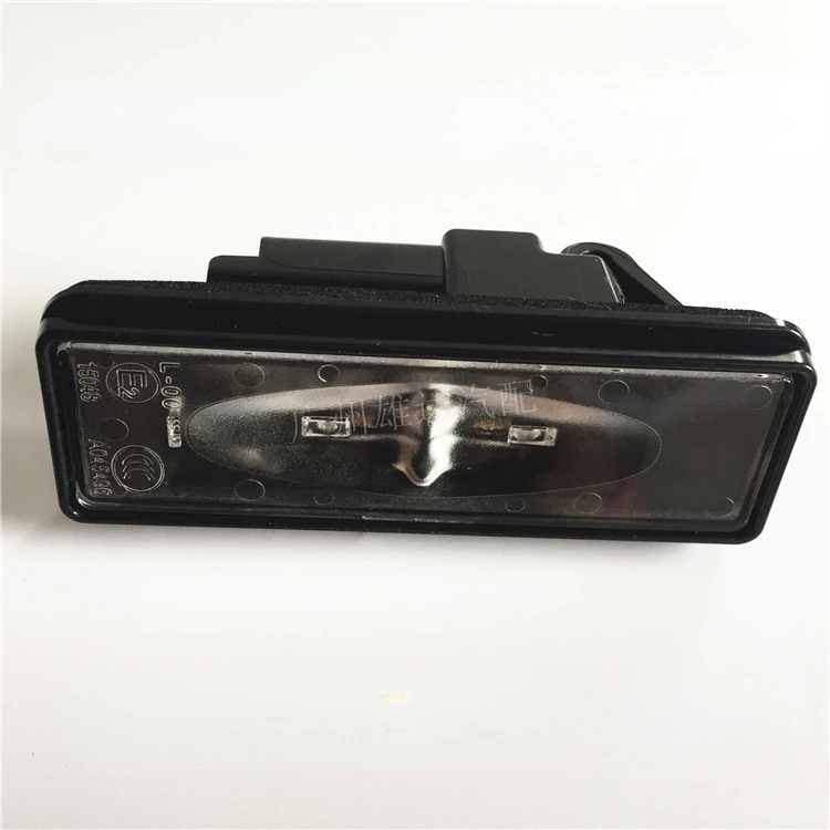 

For Peugeot 307 308 408 508 Citroen C5 C2 DS Car Rear White LED License Plate Light Number Plate Lamp