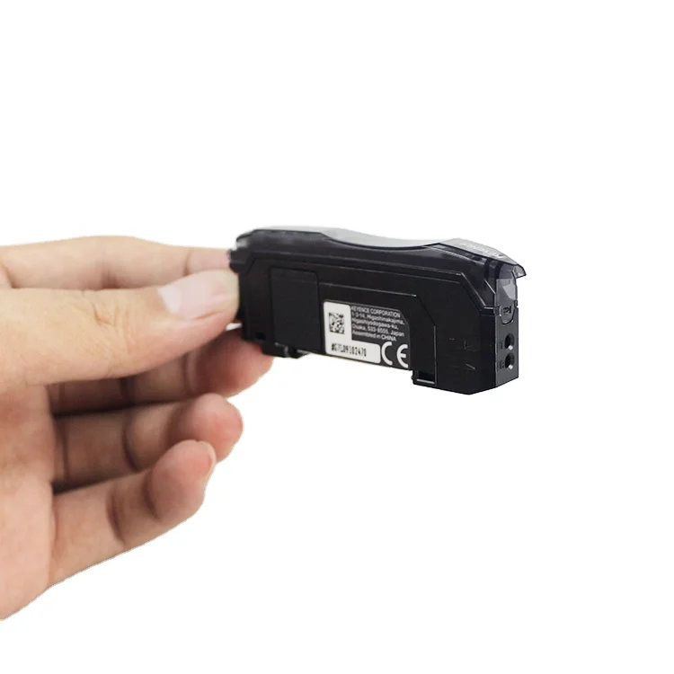 

KEYENCE FS-N11CP Fiber Amplifier Fiber Optic Sensor Original Genuine FS-N11CP