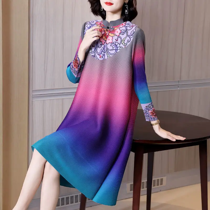 

Color gravity printing pleated dress female 2022 spring retro stand-alumnine loose large size long sleeve o neck A word skirt