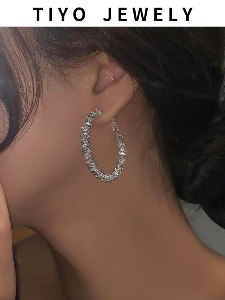 

TIYO S925 needle Delicate Jewelry Metal Hoop Earrings 2022 New Trend Vintage Temperament Silvery Plating For Girl Lady Gifts