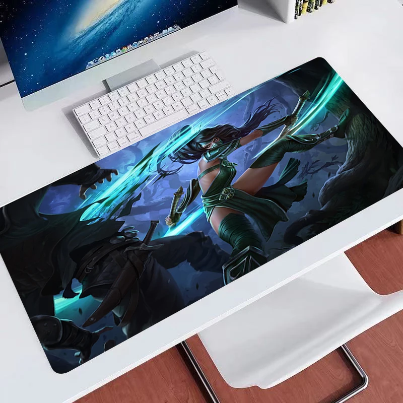 

Большой коврик для мыши Xxl 900x400 Akali LOL компьютерный коврик для клавиатуры игровые коврики игровые аксессуары крутой Противоскользящий коври...