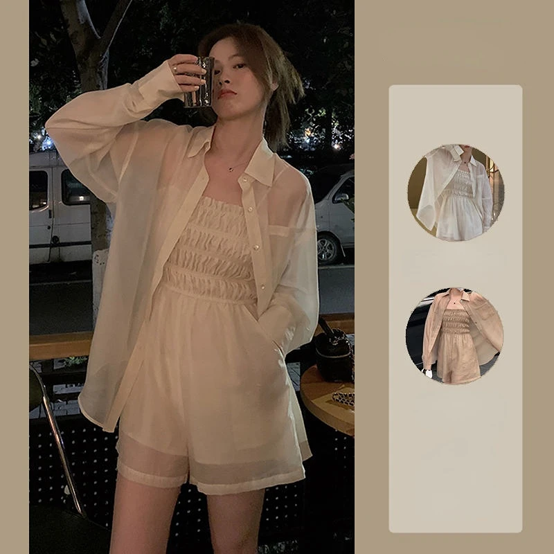

Корейский темпераментный Модный комплект, женская летняя новая свободная Солнцезащитная рубашка с бретелькой через шею и шорты из двух частей