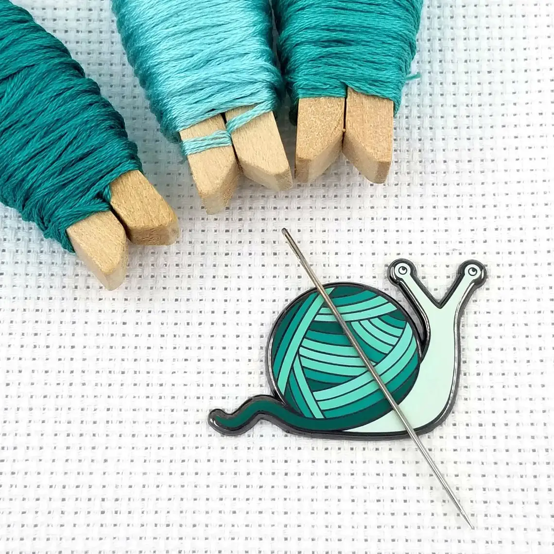 

Needle Minder for Cross Stitch Magnetic Needle Keeper Finder Cute Snail Sewing Magnet Embroidery Accessories Cross Stitch Tools