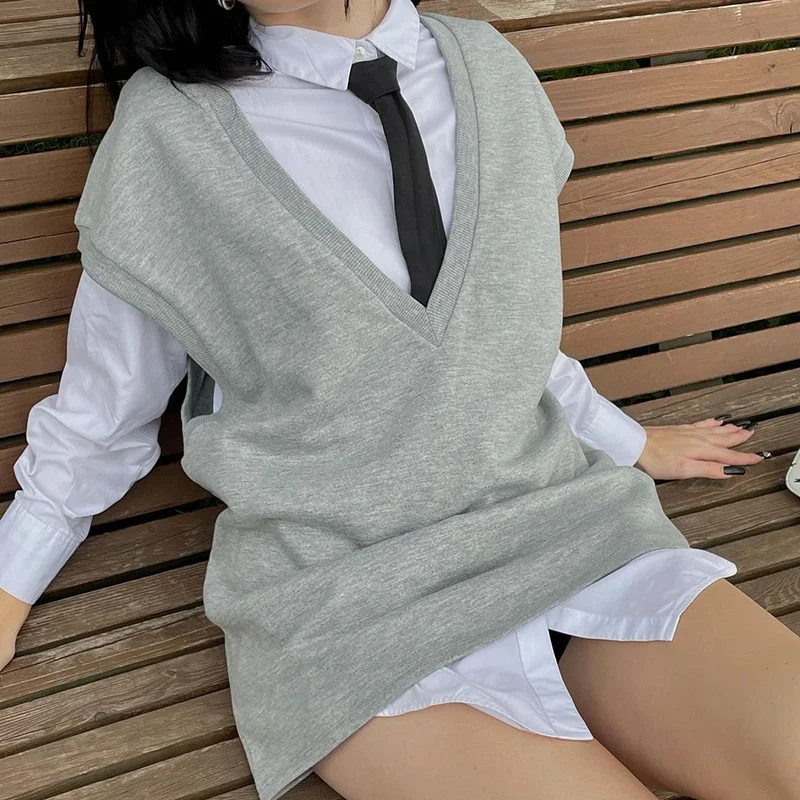 

Pure Color V-neck Sleeveless Sweater Vest Women's Fall 2022 Loose Casual Women's Pullover New Crop Top Korean Fashion Clothing