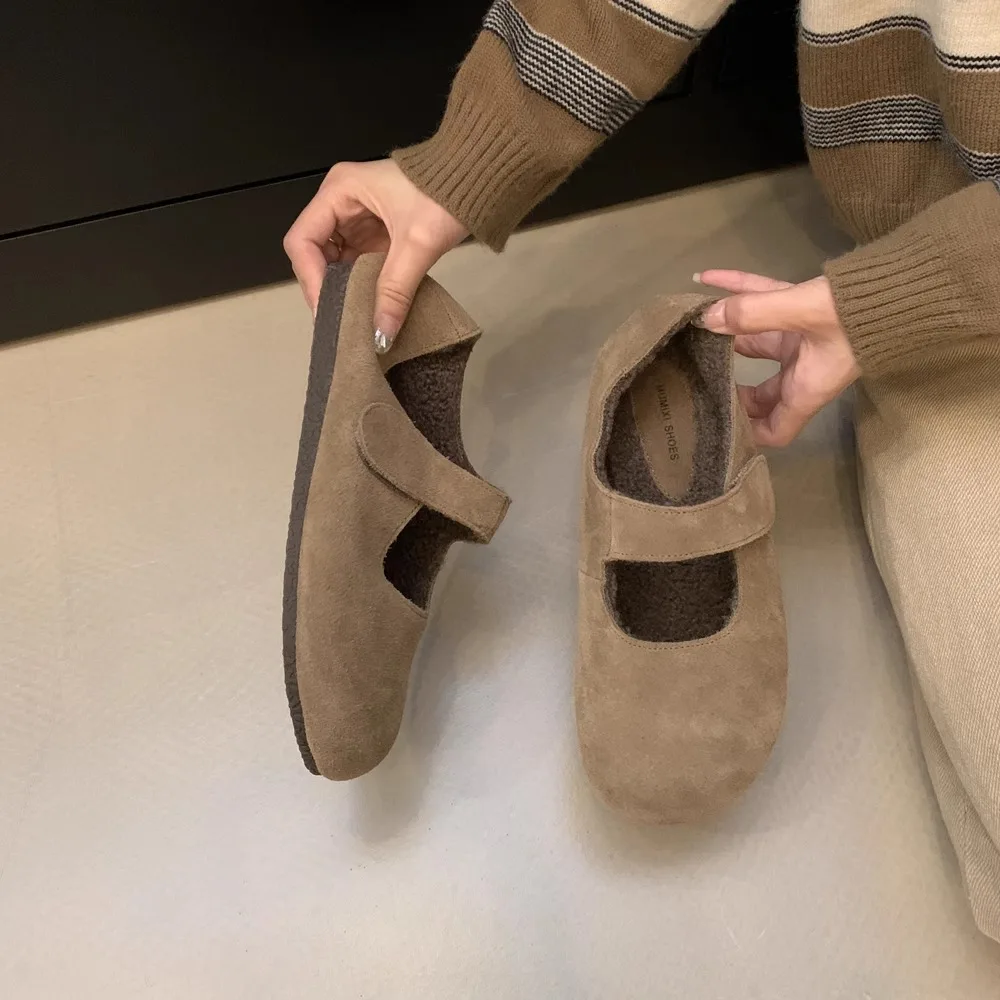 Туфли женские на плоской подошве мягкие осенние лоферы меховое платье ретро