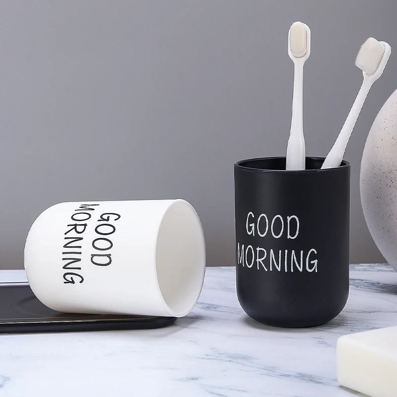 

iMucci 2Pcs Simple Letter Black and White Mouthwash Cup High Quality Home Toothbrush Cup Bathroom Travel Accessories Cups