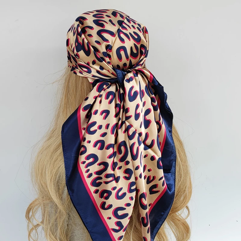 

Новый Шелковый шарф с узором, женский квадратный хиджаб с принтом лотоса, женские роскошные брендовые шали, бандана 90 см, Женская пончо-булочка