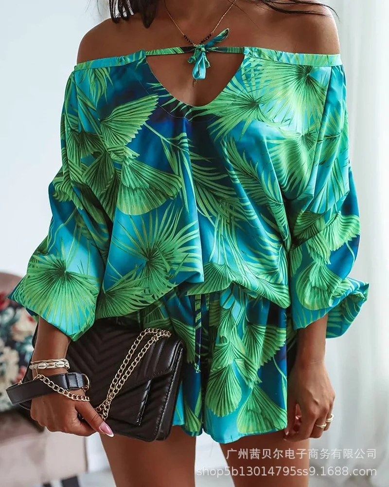 

2022 Summer New Women's Two-piece Printed V-neck Tie Top + Shorts Suit