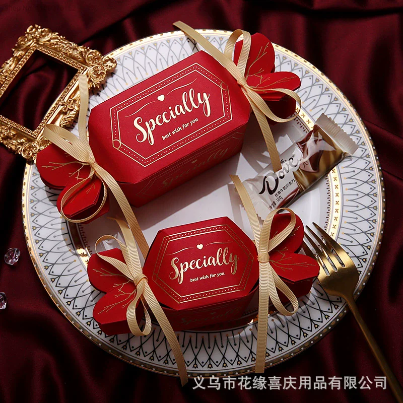 

Подарочная коробка для конфет