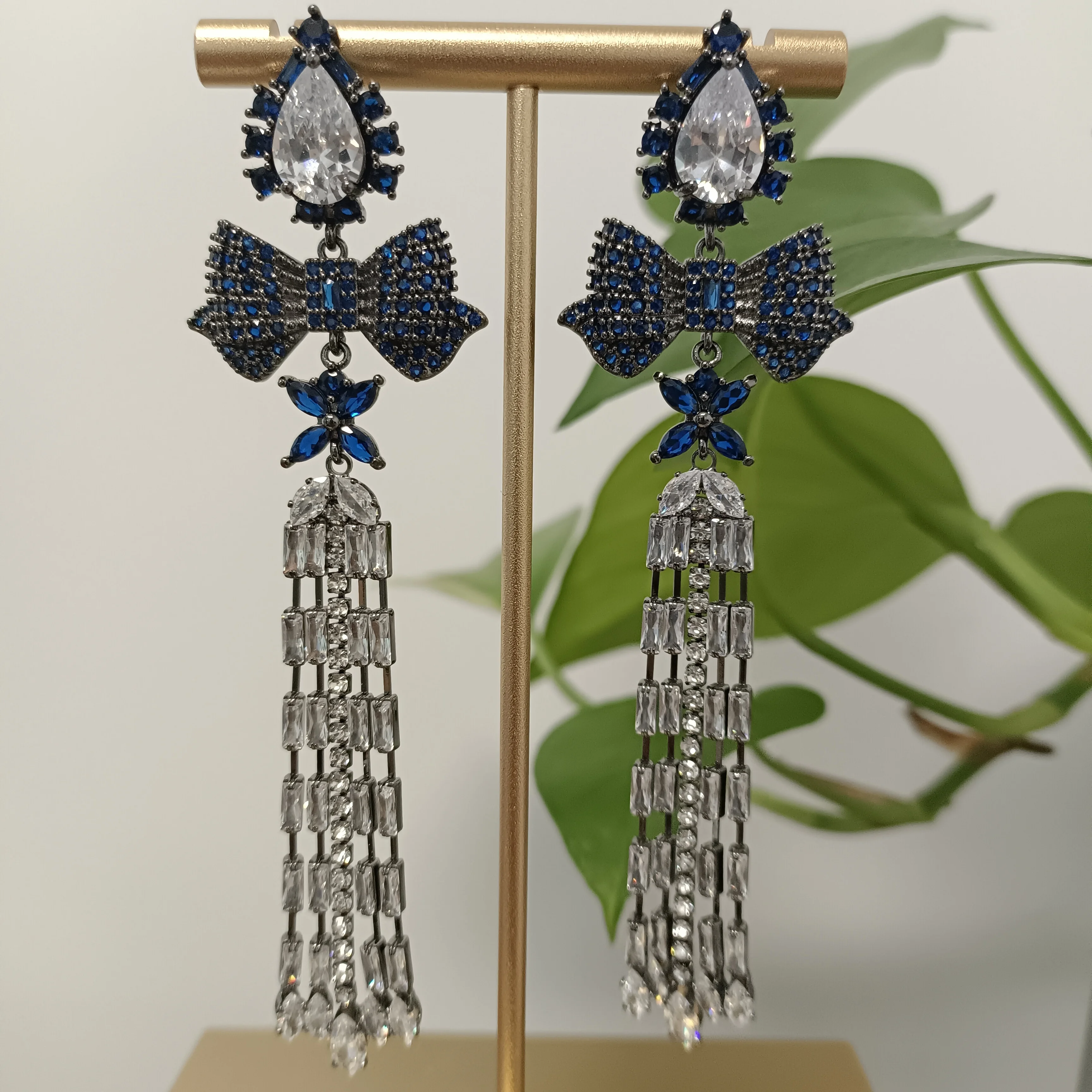 

Bilincolor Fashion New Heavy Industry Micro Inlaid Zircon Cute Royal Blue Bow Tassel Earringsfor Women