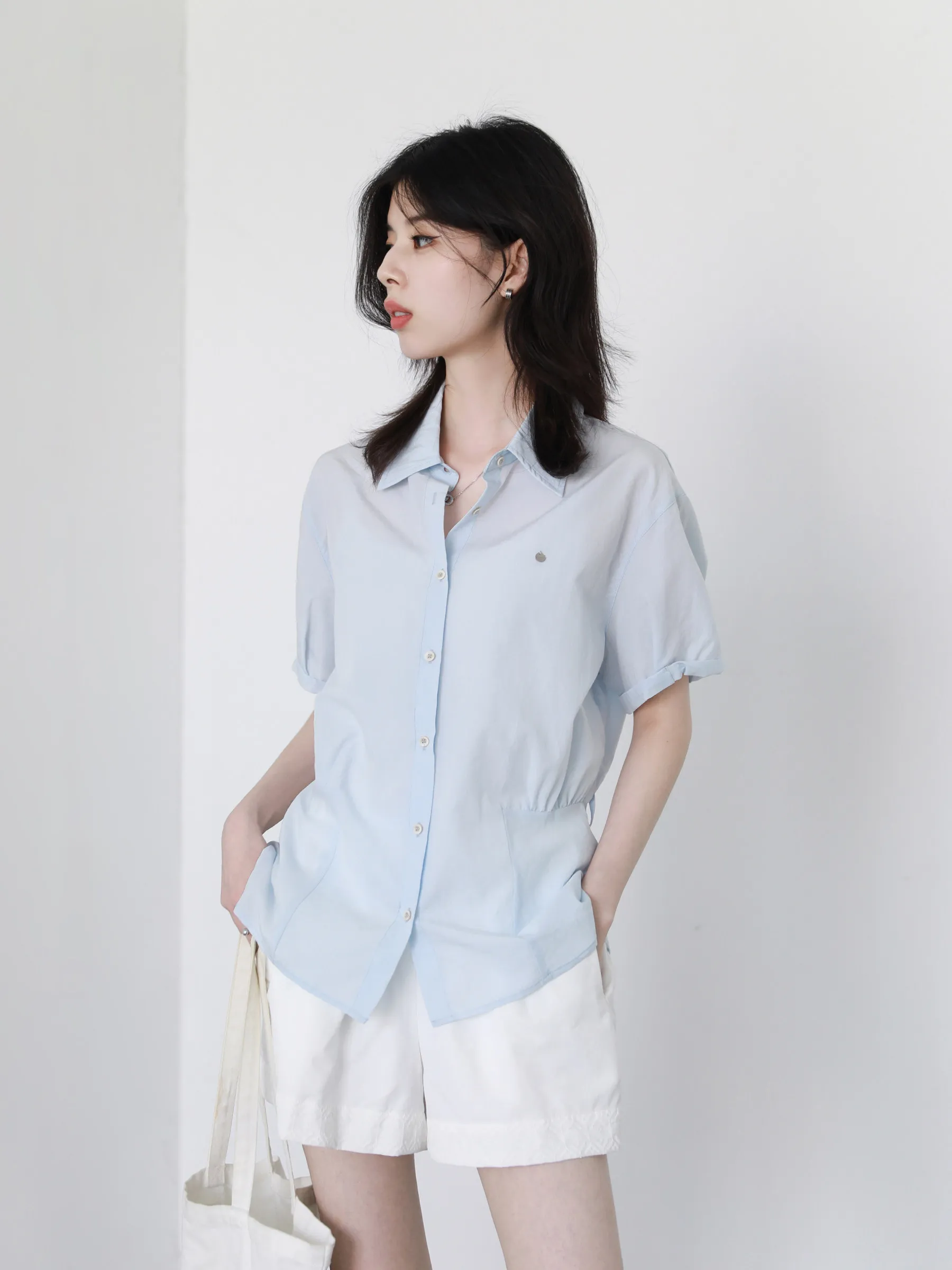Фото Модная женская рубашка CHIC VEN: Новинка, однобортная, свободного кроя, с коротким рукавом, однотонная, новый дизайн, летняя блузка-пальто 2026 №3