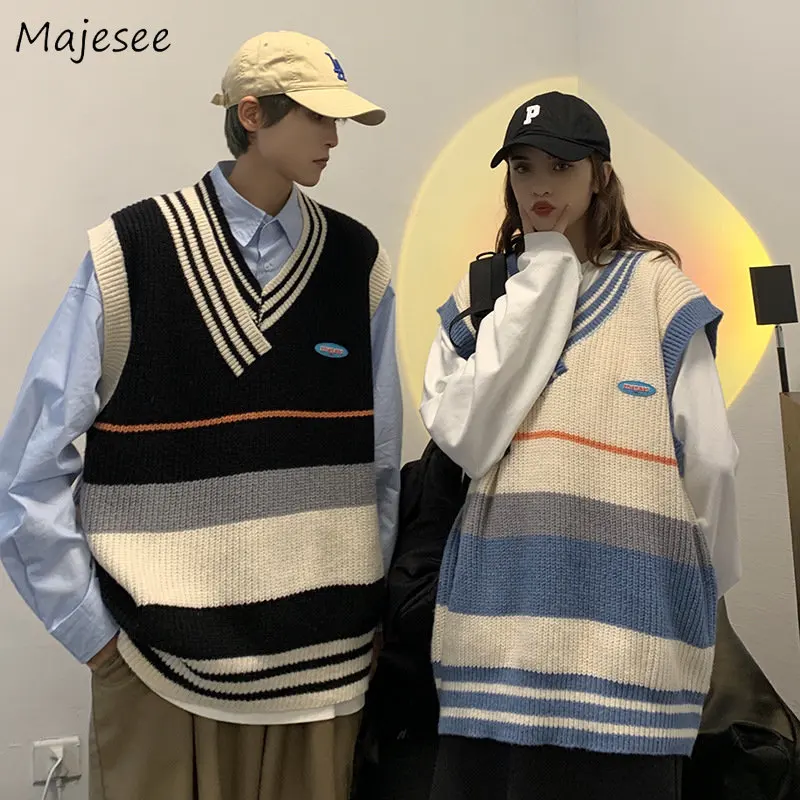 

Sweater Vest Men Couple Clothes Preppy V-neck Stylish Japanese Design Korean Streetwear Baggy Teens Hipster New Arrival Handsome