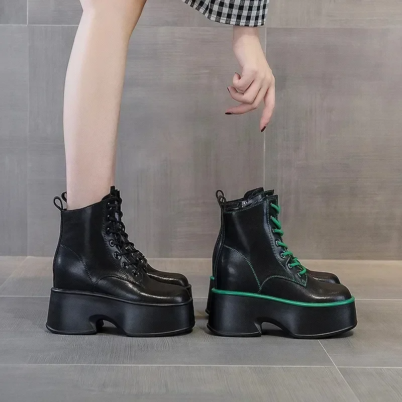 Женские мотоциклетные ботинки из натуральной кожи на платформе 11 см