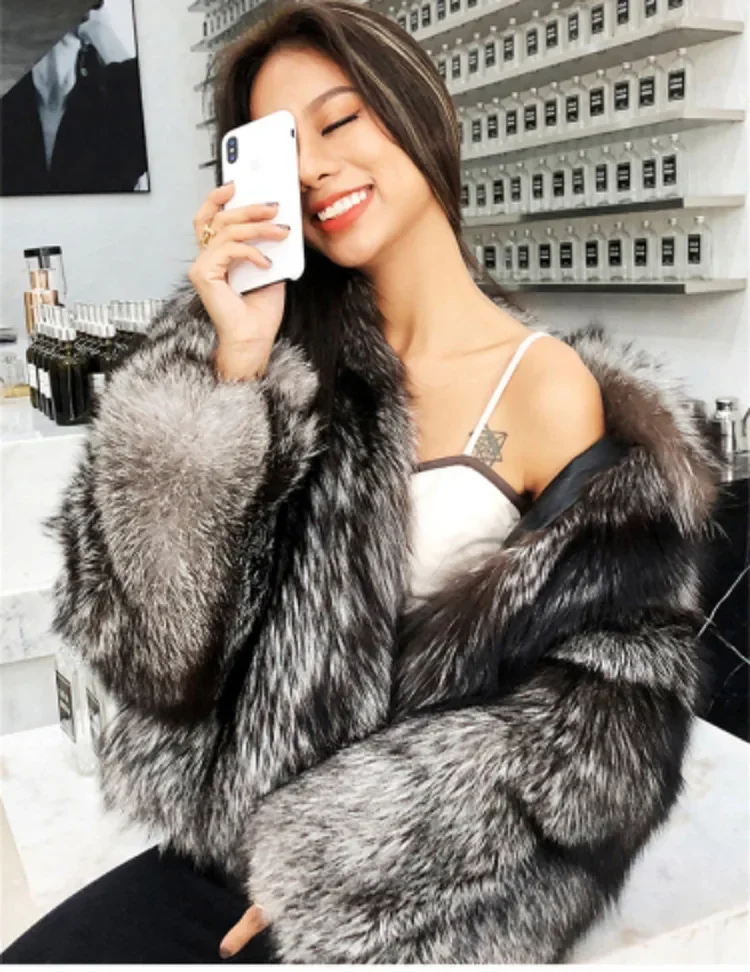 Рисунок 4 - Короткое пальто из искусственного