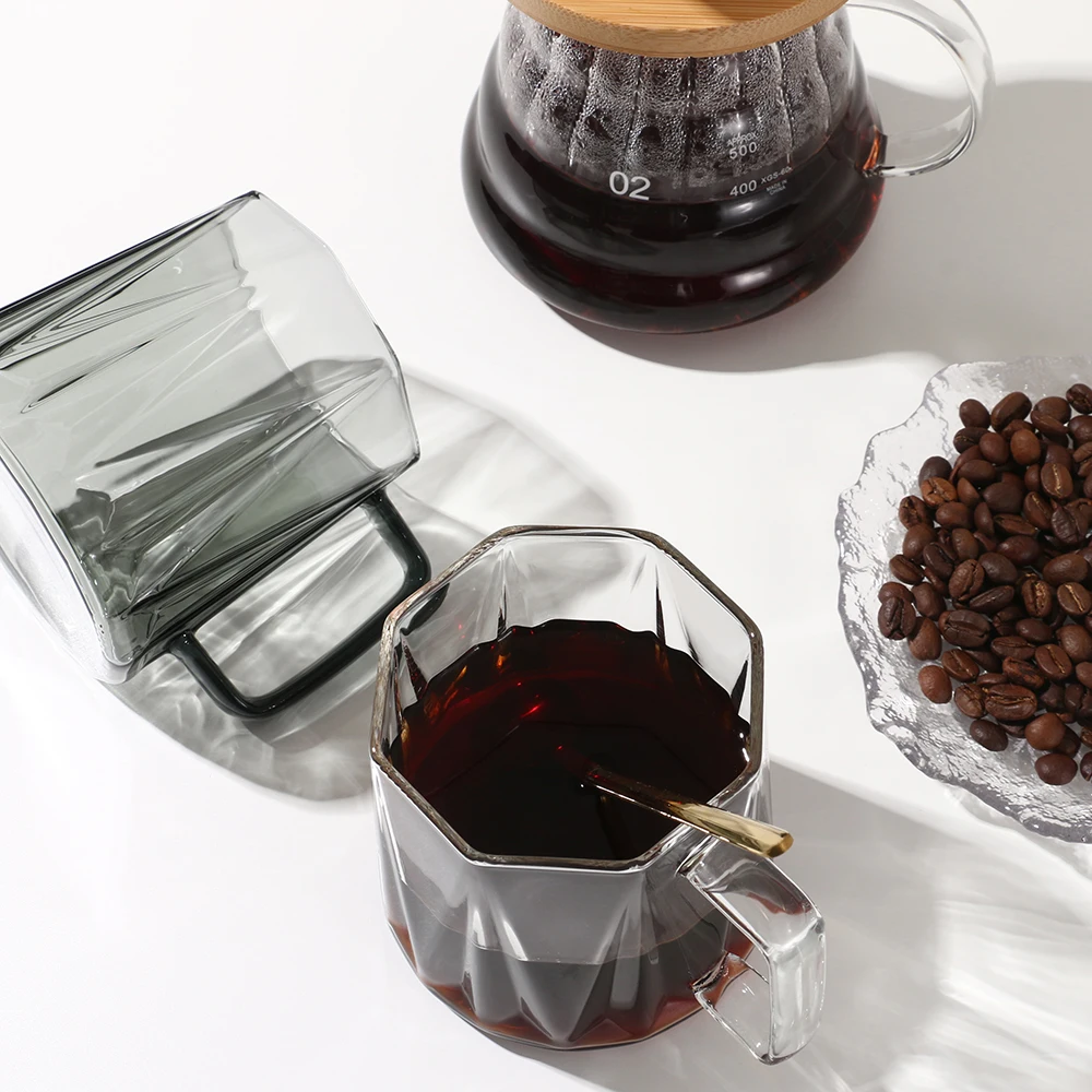 Кофейная кружка стеклянная чашка с ручкой ромбовидный дизайн 450 мл высокопрочное