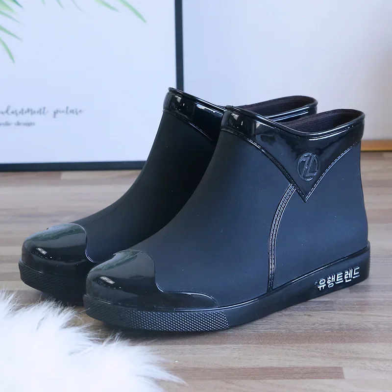 Женские нескользящие резиновые сапоги водонепроницаемые рабочие для дождя 2022