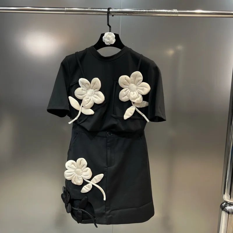

J GIRLS 2022 Summer Short Sleeve O Neck Appliques Black Loose T Shirt Mini Skirt Two Piece Set Women Outfits GF866