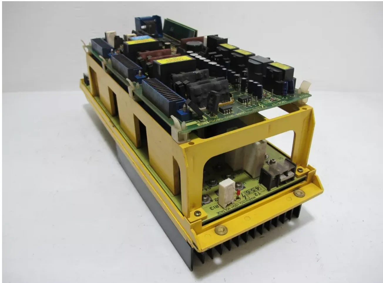 Фонарь с сервоприводом от Fanuc проверка модуля OK A06B 6058 H225