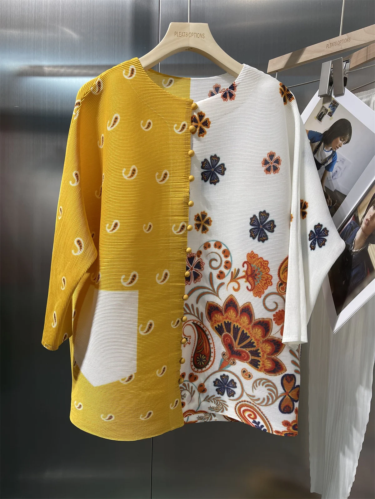 2023 Sprring Summer Chic Women's Elegant Floral Print Batwing Sleeve Shirt C582