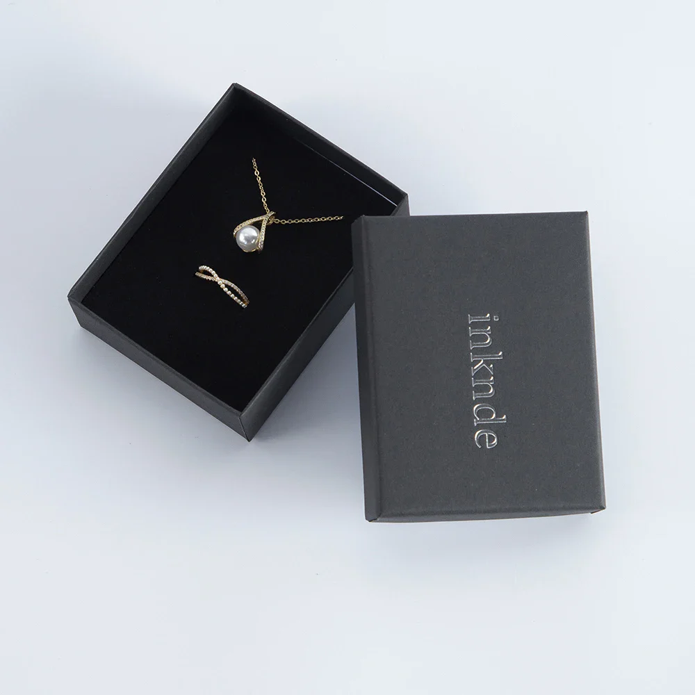 60 шт. черная шкатулка для драгоценностей из крафт-бумаги с логотипом подарочная