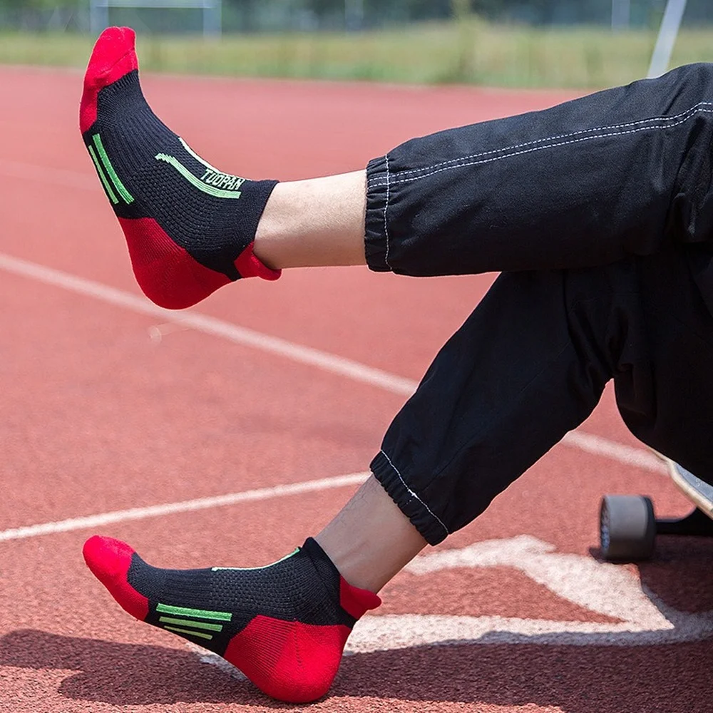 5 Pairs Autumn and Winter New Fashion Casual Women and Men Sports Socks Shallow Terry Low-Help Ankle Brace Cotton Women Socks