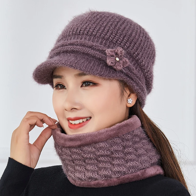 

2 Pieces Knitted Hat Set Three-dimensional Flower Rhinestone Embellished Wool Knitted Hat Winter Riga Velvet Warm Scarf Collar