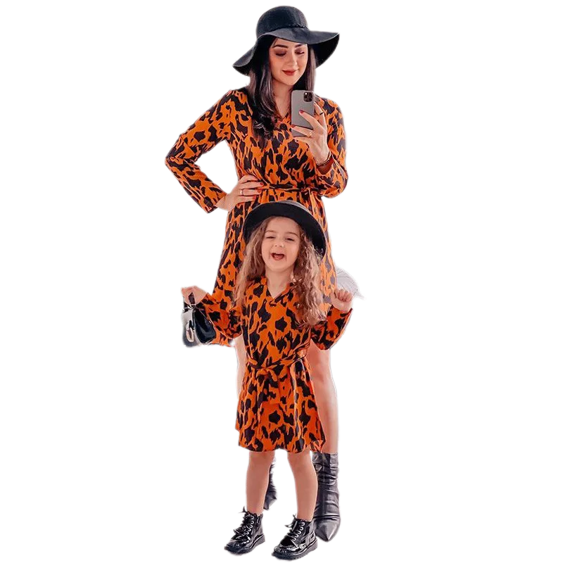 

Платья для мамы и дочки; Летняя одинаковая семейная одежда; Леопардовые платья для детей; Одежда для девочек; Платья для мамы и дочки