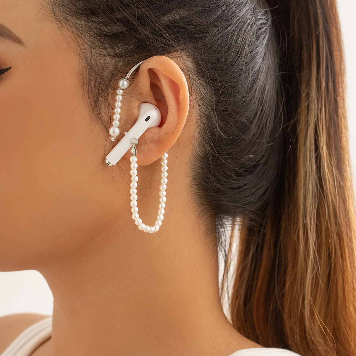 

IngeSight.Z Vintage Imitation Pearls Anti-Lost Ear Clip Bluetooth Earphone Holders for Women Tassel Ear Hanging Clip Earrings