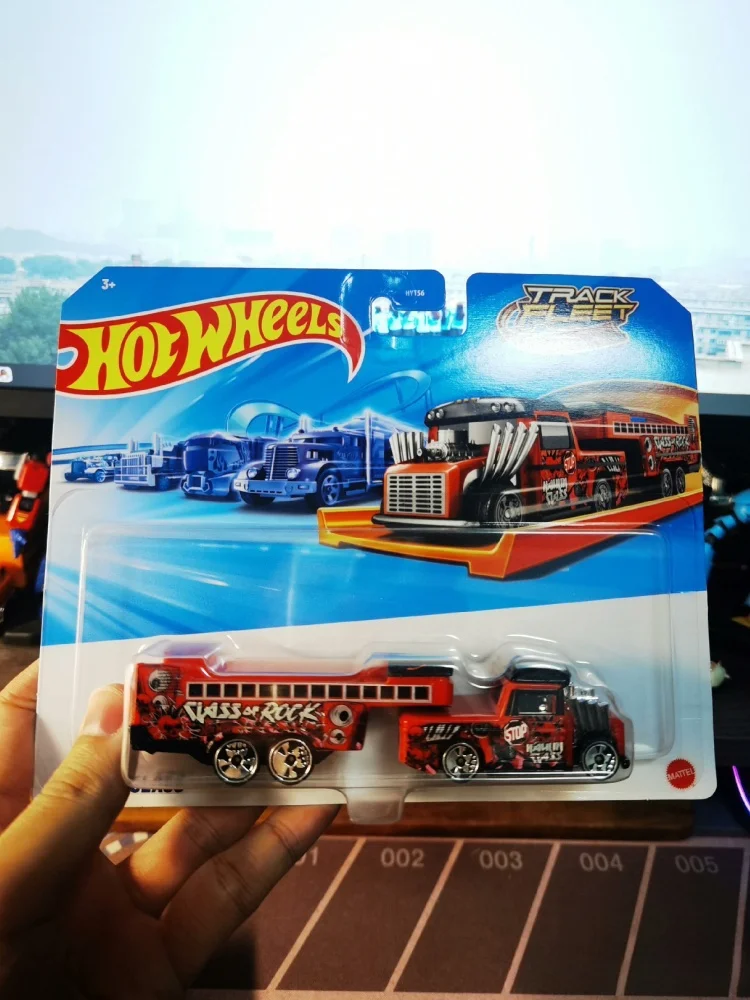 Фото Hot Wheels Track Fleet Transformers Ultra Magnus Ultra Magnus Porsche 911, скоростная линейка для бездорожья, 1:64, литая под давлением модель автомобиля, игрушки №2