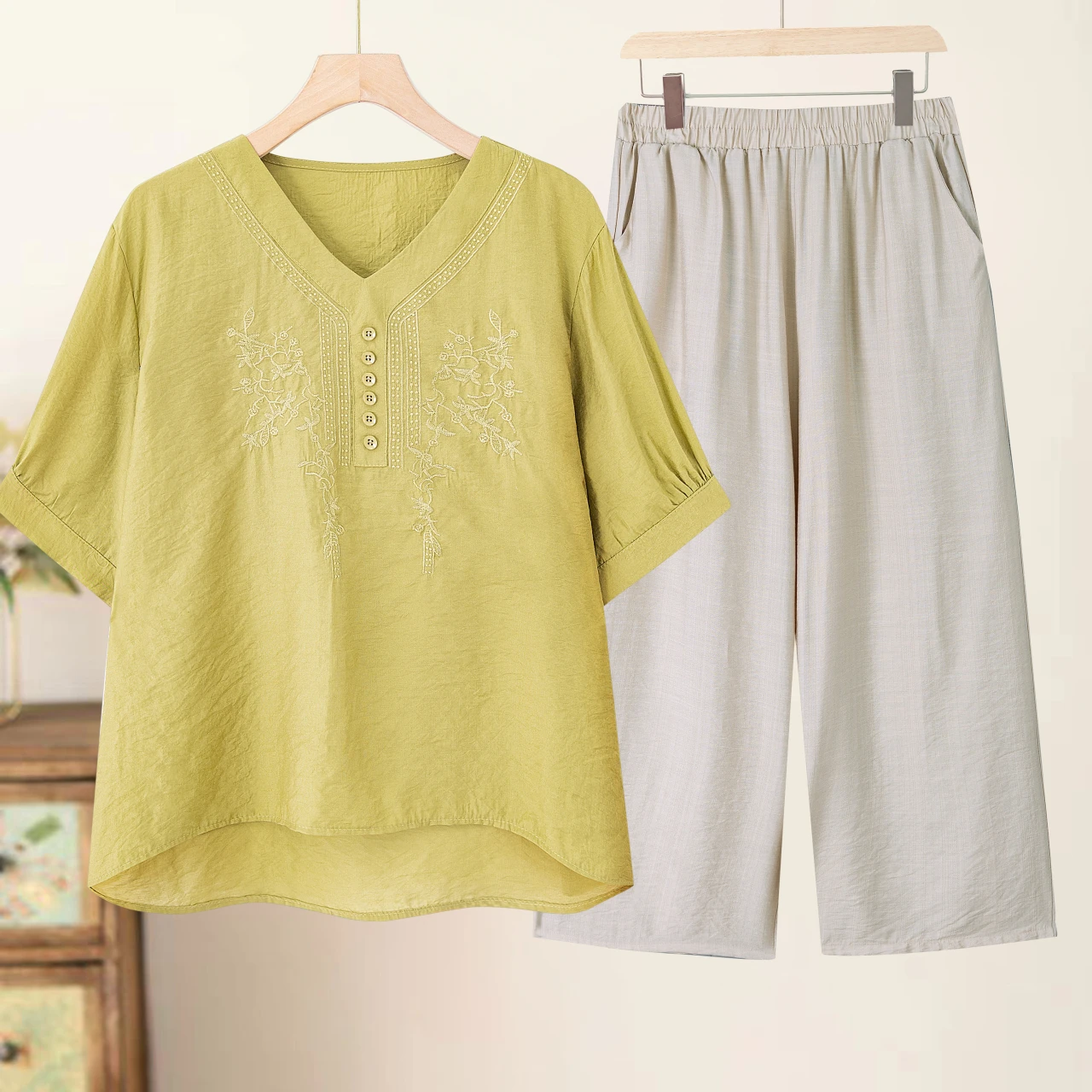 Костюм гастродия Элата для женщин среднего возраста свободная дышащая вышивка с