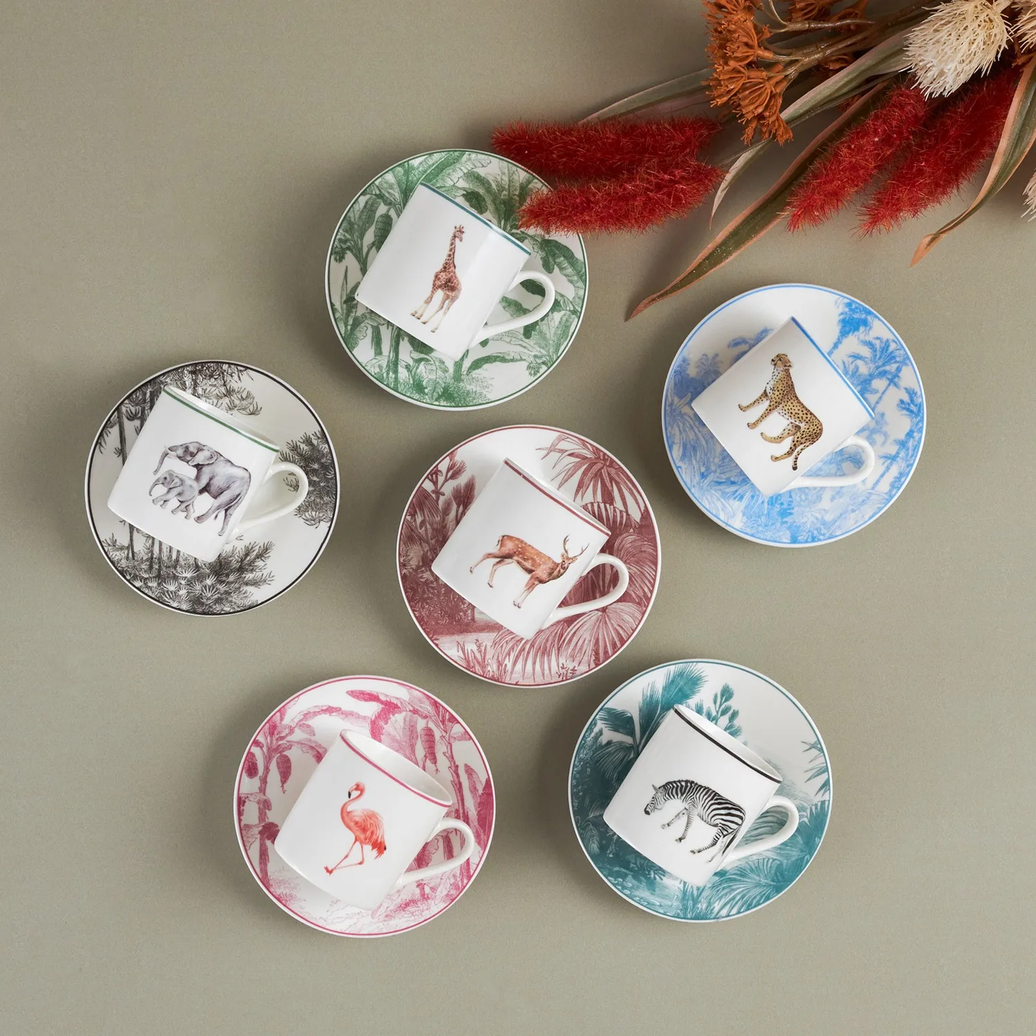 

Karaca Jungle 6 Personality Coffee cup Pad Maceralı Pleasant İçim Long Form Ergonomic Comfortable Handle Colorful Animal Pattern