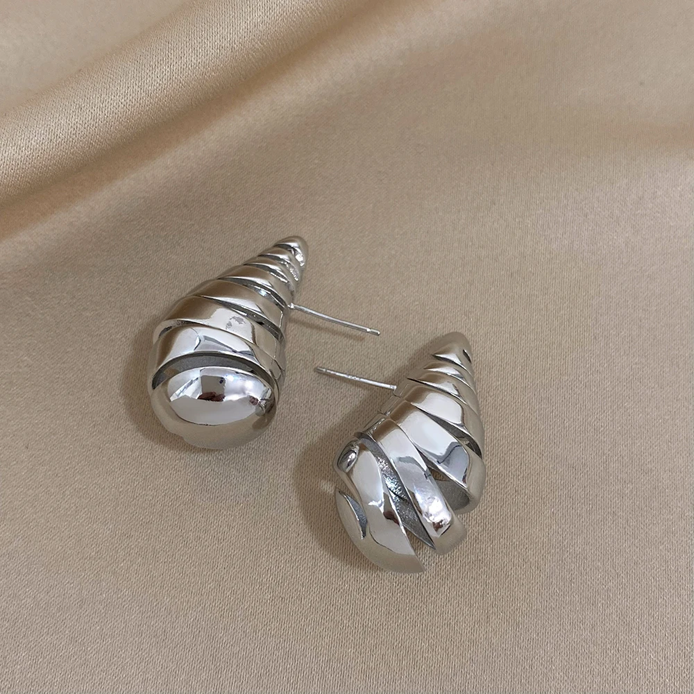 DODOHAO полые металлические гладкие дизайнерские серьги-гвоздики в форме капли воды